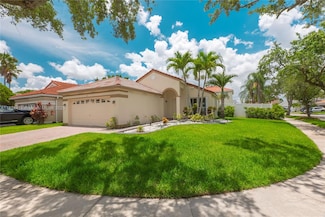 922 Falling Water Rd, Weston, FL 33326