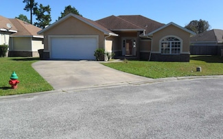 919 SW Gator Ct, Lake City, FL 32025