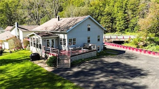 30 Dibs Rd, Hancock, NY 13783