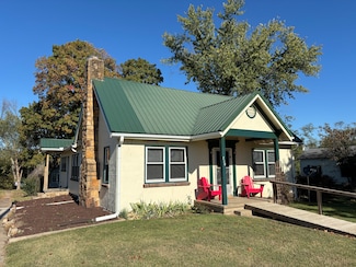 710 Main St, Osceola, MO 64776