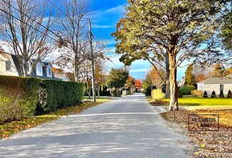 45 Curtis Ln, Edgartown, MA 02539