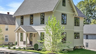 228 East St, Great Barrington, MA 01230