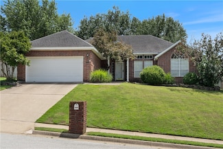 3231 Amberwood St, Springdale, AR 72762