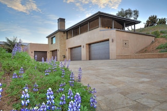 0001 Vista Oceano Ln, Carpinteria, CA 93013