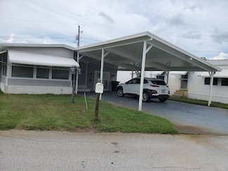 235 Hummingbird Ln, Winter Haven, FL 33884