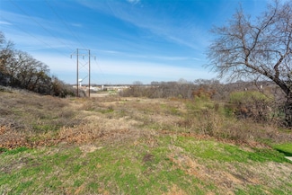 2109 Lakehill Ct, Arlington, TX 76012