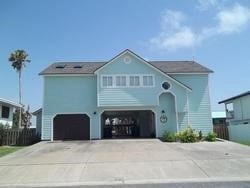 20 Flamingo Rd, Rockport, TX 78382