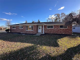 16970 Park Ln, Fraser, MI 48026