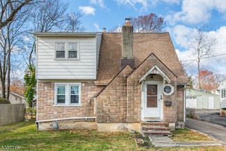 17 Madison Ave, Lake Hiawatha, NJ 07034