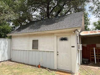 2316 18th St Unit Rear, Lubbock, TX 79401