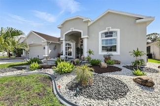 325 Prestwick Dr, Davenport, FL 33897