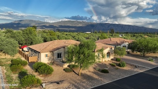 2542 Woods End Place, Tucson, AZ 85749
