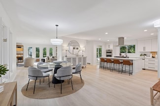 75 E Pleasant Lake Rd, Saint Paul, MN 55127