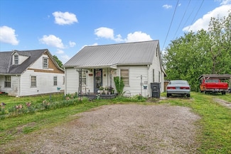 215 Towles Ave, McMinnville, TN 37110
