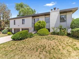 8359 Fayeway Dr, Sandy, UT 84094