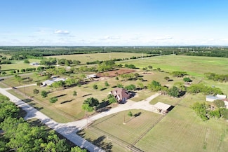 175 Saddleview Ct, Mineral Wells, TX 76067