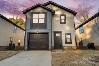 2813 Ava Ave, Charlotte, NC 28208
