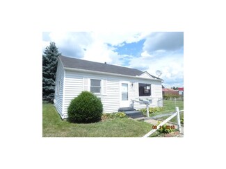 1903 Bollinger Ave NE, Canton, OH 44705