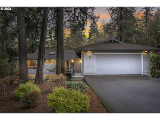 8 Pimlico Terrace, Lake Oswego, OR 97035