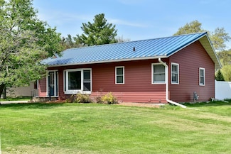 462 Glenview Dr, Winona, MN 55987