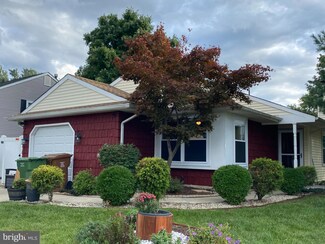 103 Robins Run W, Swedesboro, NJ 08085