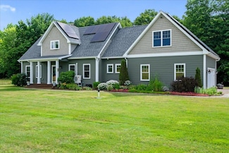 201 Old Stage Rd, Essex Junction, VT 05452