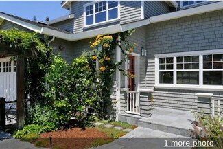2063 Santa Cruz Ave, Menlo Park, CA 94025