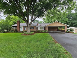 4875 Follansbee Rd, Winston Salem, NC 27127