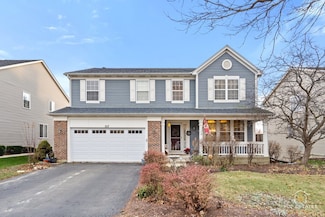 517 Waterford Ln, South Elgin, IL 60177