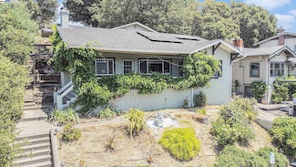 925 Grandview Ave, Martinez, CA 94553