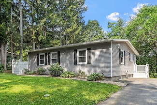 17 Apple Rock Way, Shirley, MA 01464