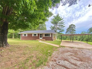 198 Dickard Rd, Walhalla, SC 29691