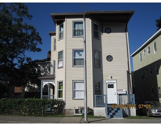 69 Maywood St, Worcester, MA 01603