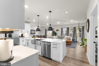 12875 Mosaic Park Way Unit A, Herndon, VA 20171