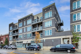 1247 W Madison St Unit 412, Chicago, IL 60607