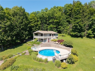 5343 Cedarwood Ln, Conesus, NY 14435