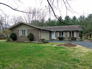 11757 Old Colony Rd, Demotte, IN 46310