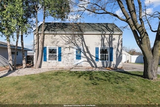 1120 E Layton Ave, Appleton, WI 54915
