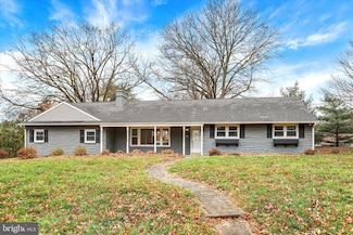 1612 Elbridge Rd, Harrisburg, PA 17112