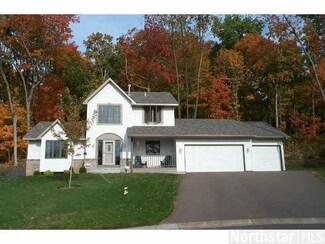 4031 4031 Woodhill Ct, Rockford, MN 55373