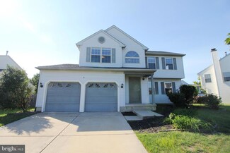6 Teaberry Ln, Delran, NJ 08075