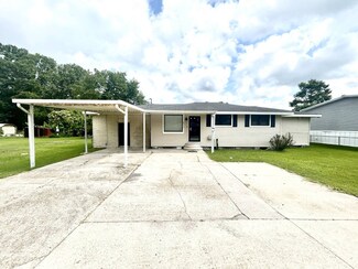 6317 Mary St, Gibson, LA 70356