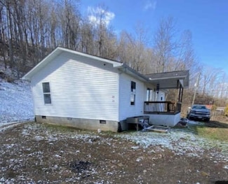 737 Pinebrook Rd, Hazard, KY 41701