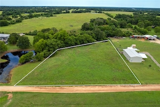 13547 Garrett Ln, Bryan, TX 77808