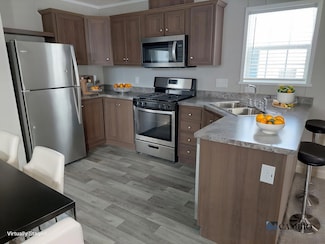 159 Birch Ct Unit 159, Belleville, MI 48111