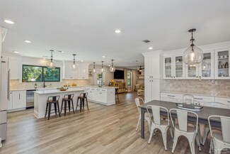 403 Shoreline Dr, Gulf Breeze, FL 32561