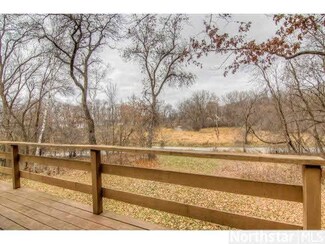 43 43 E Pleasant Lake Rd, North Oaks, MN 55127