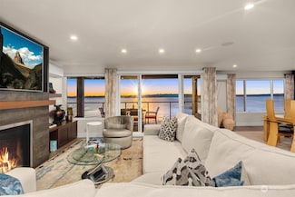 827 Lake St S Unit 205, Kirkland, WA 98033