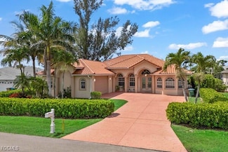 172 SE 23rd St, Cape Coral, FL 33990