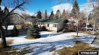 360 N Carrington Ave, Buffalo, WY 82834